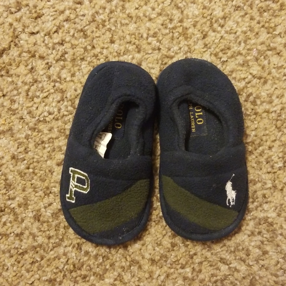 Light and comfortable footwear used